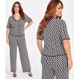 House of Harlow 1960 2 pc Knit Geometric Black Ivory Top & Flare Pants Set